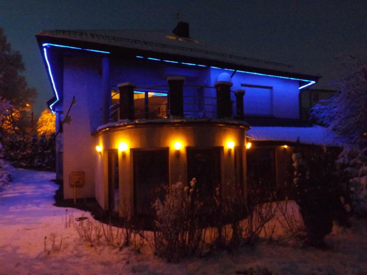 הוילה 10 Os - Gdansk-Sopot-Gdynia Up To 19 Persons מראה חיצוני תמונה